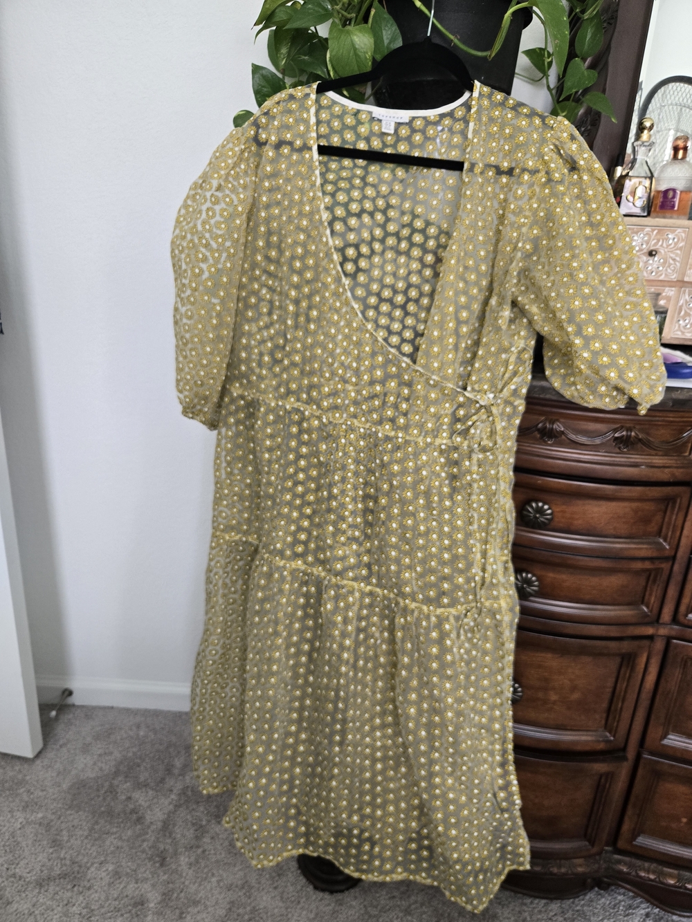 Topshop Gold Wrap Tie Midi Dress with Puff Sleeves. 0026 - Picture 2 of 9